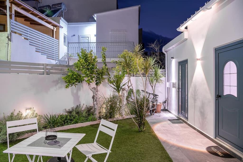 M City Apartments, Garden 2 Chania  Bagian luar foto