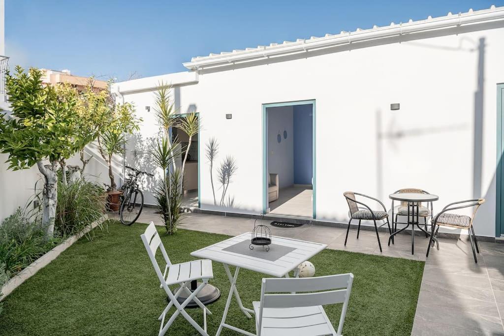 M City Apartments, Garden 2 Chania  Bagian luar foto